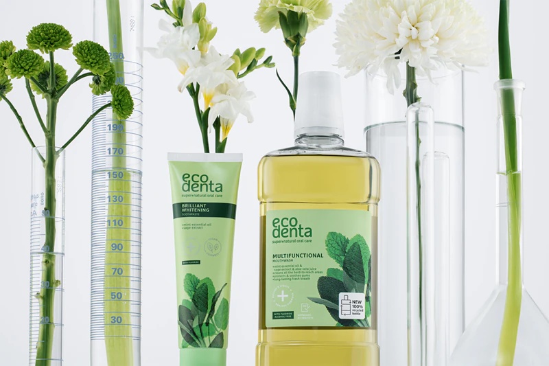 Ecodenta Green Brilliant Whitening belilna zobna pasta s fluoridom, osvežuje dah