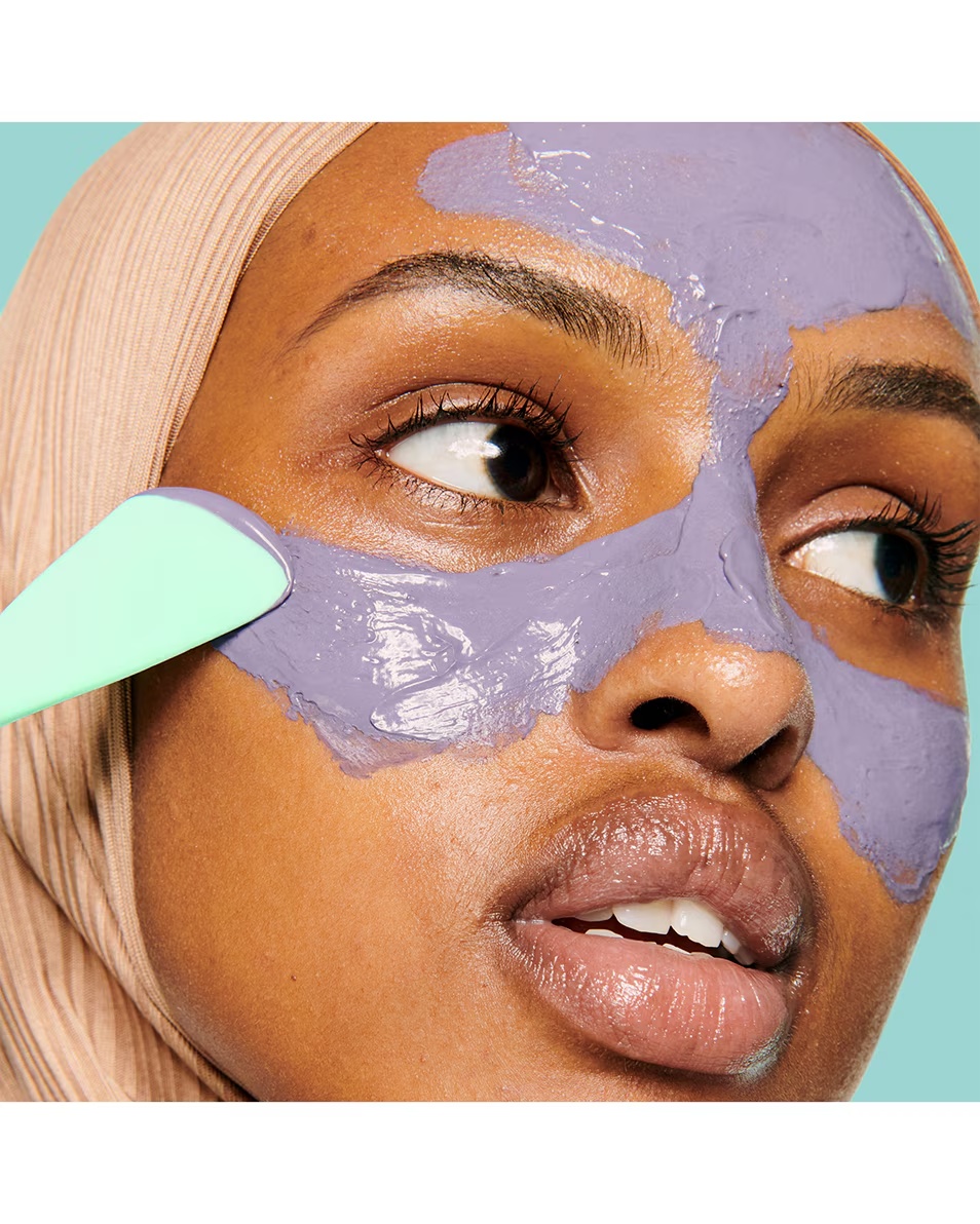 BENEFIT COSMETICS PROFESIONALNI VEČNAMENSKI APLIKATOR ZA MASKO ZA OBRAZ IN ČISTILNI PRIROČNIK