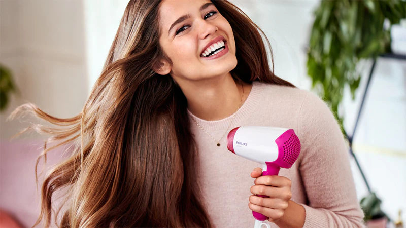 Secador de cabelo de viagem Philips DryCare Essential BHD003/00