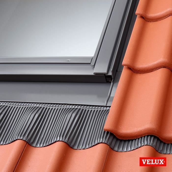 VELUX GGL MK04 2054 dakraam (78 x 98 cm) hout, met 54F beglazing en VELUX EDJ 0000 dakpanafdichting