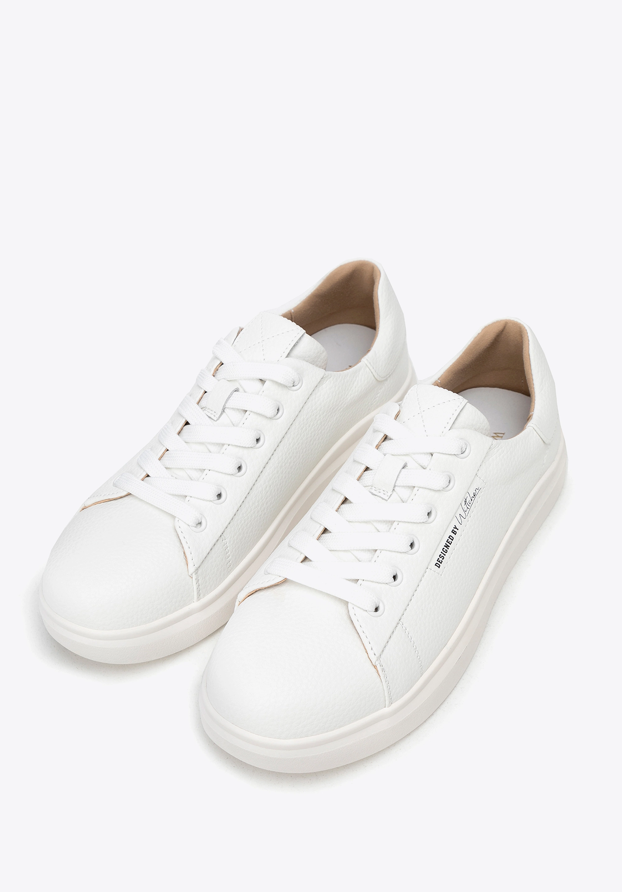 Damskie klasyczne sneakersy na platformie białe