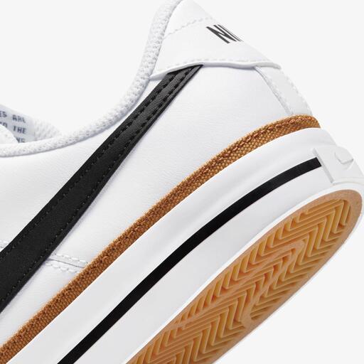  Nike Court Legacy