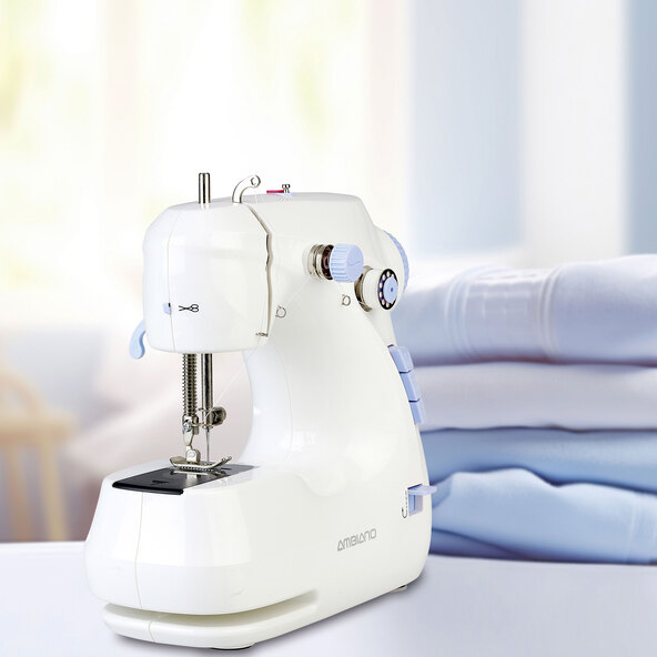Mini-Nähmaschine, blau