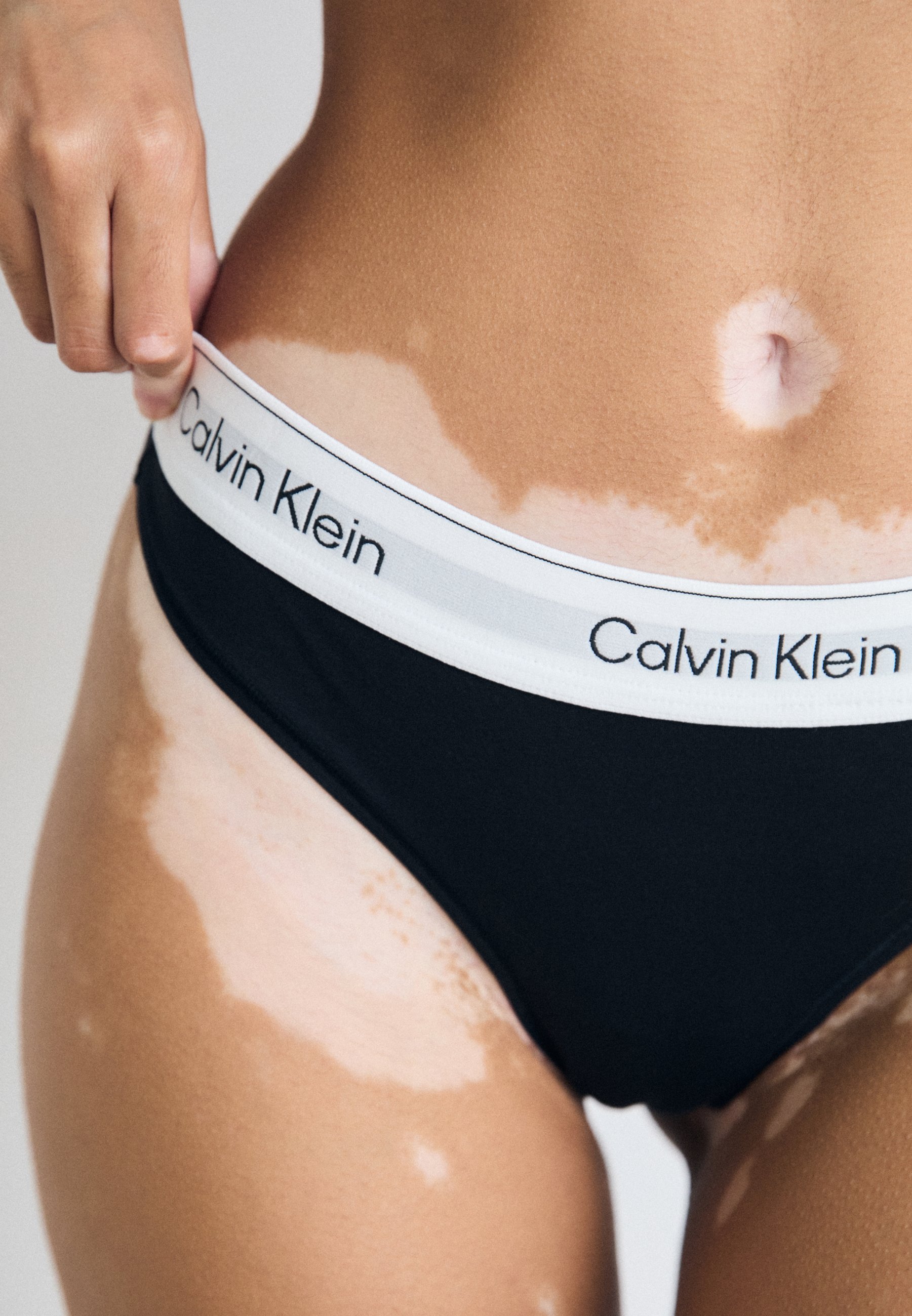 Calvin Klein Underwear THONG ICON - String - schwarz