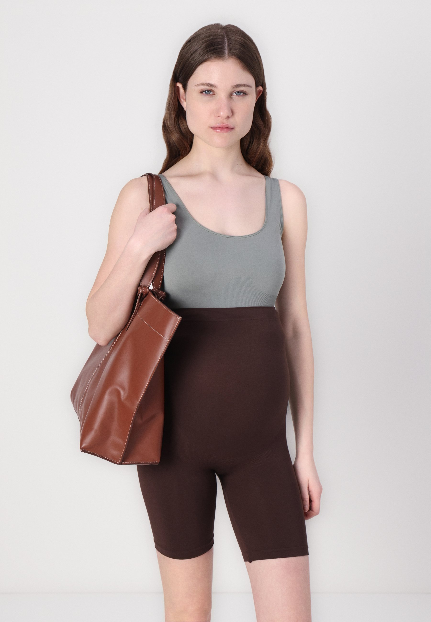 MAMALICIOUS MLTIA JEANNE - Kratke hlače - java