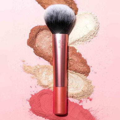 Štětec na pudr Real Techniques Powder Brush Face 201 s kuželovými štětinami, 1 ks.