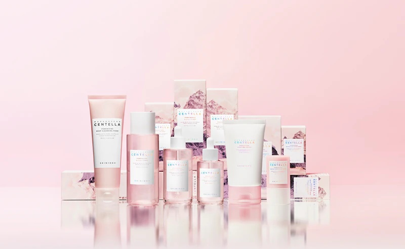 SKIN1004 Razstrupljevalni serum za obraz z madagaskarsko centelo, ki pomirja kožo in zmanjšuje pore.