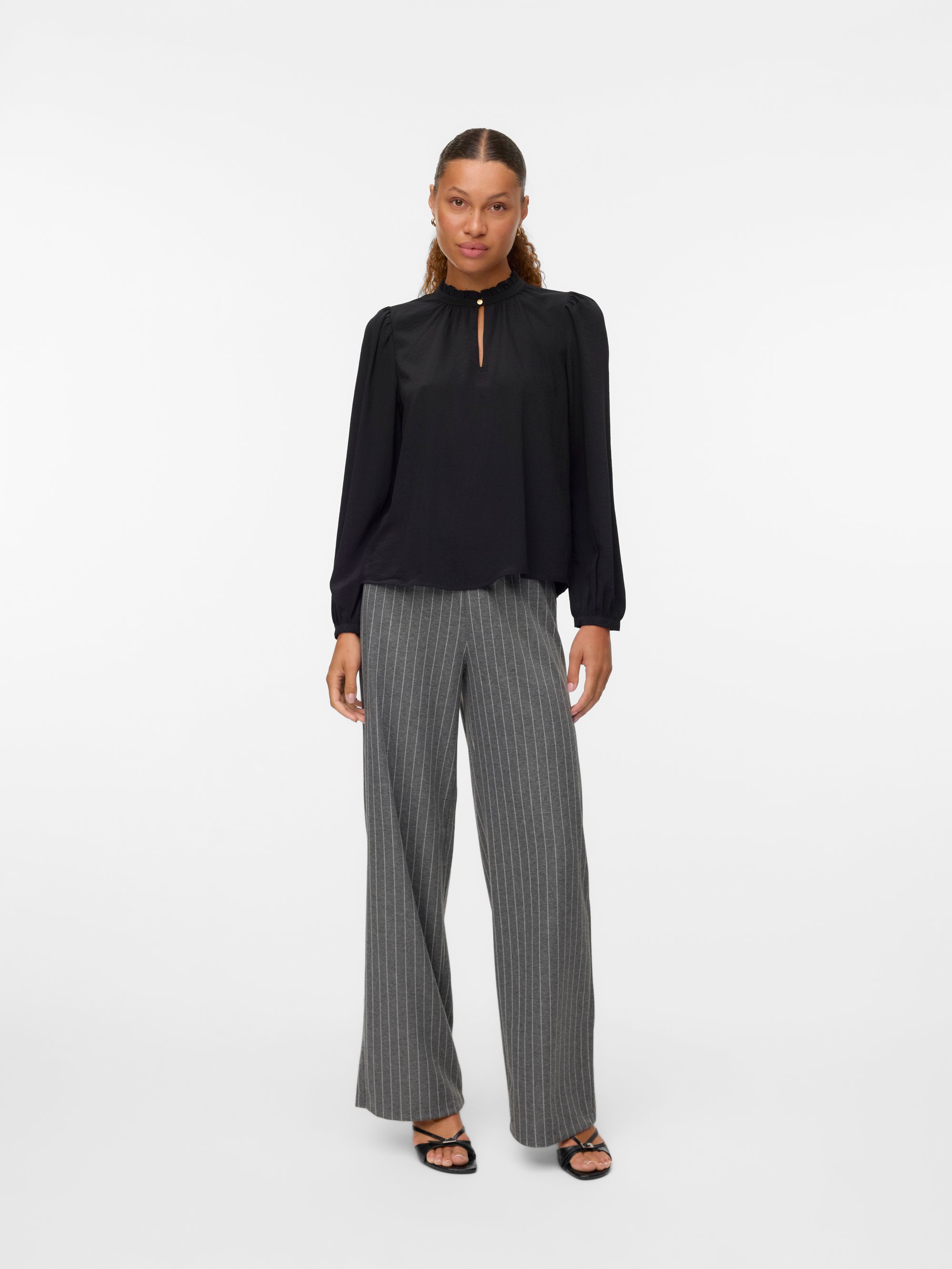 Vero Moda VMANI LS FRILL - Chemisier - noir