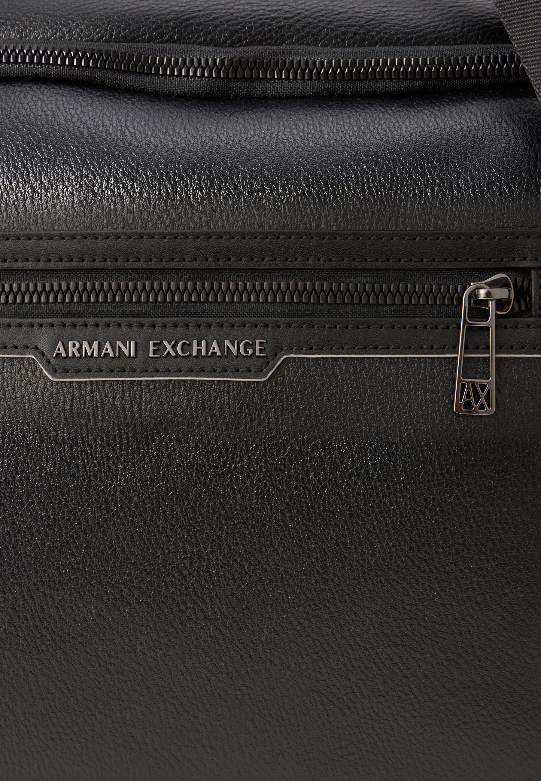 Armani Exchange PULSOR DE MÂNCARE UNISEX - Geantă de weekend - neagră