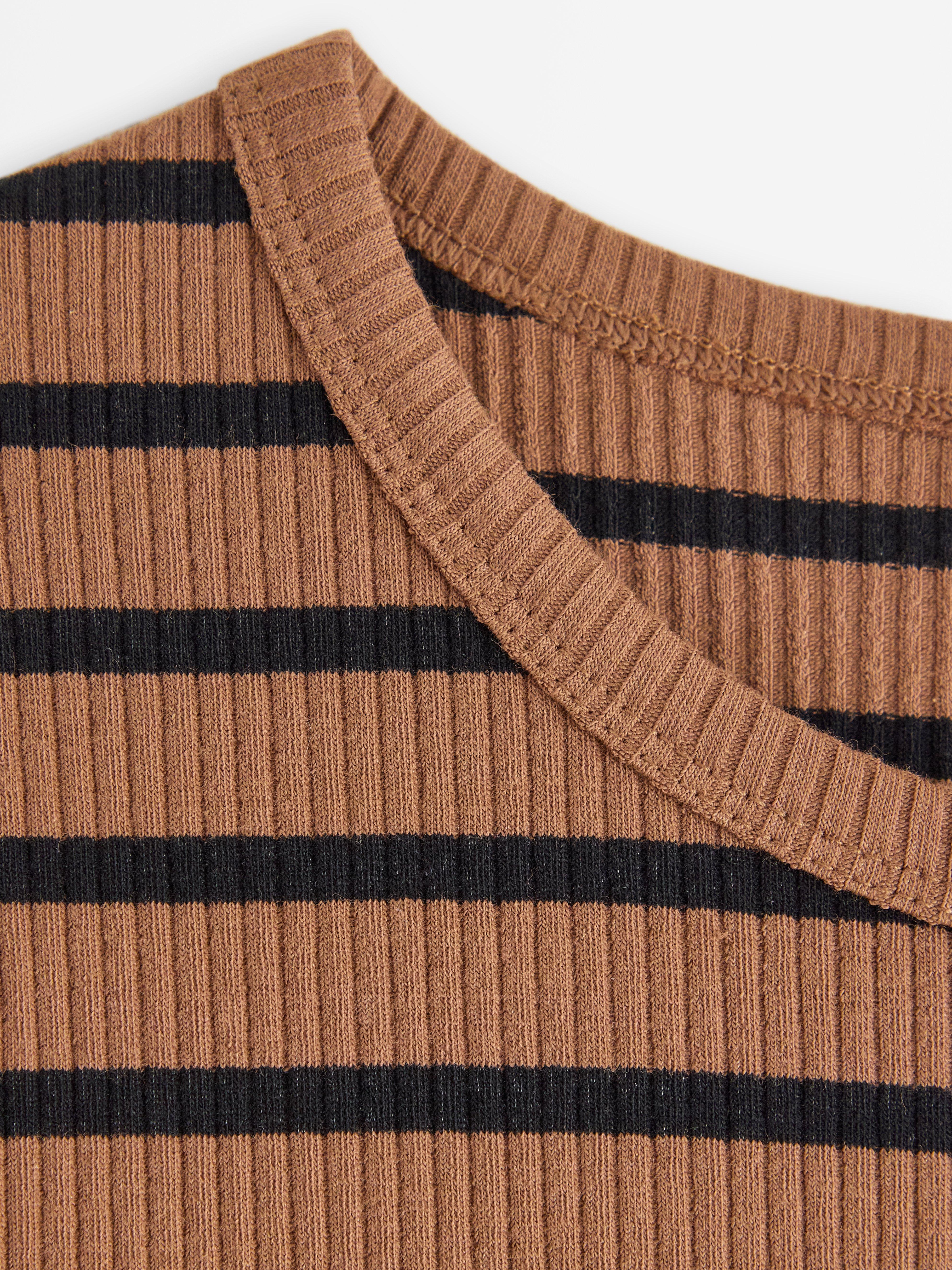 Ribbad kortärmad topp Light Brown
