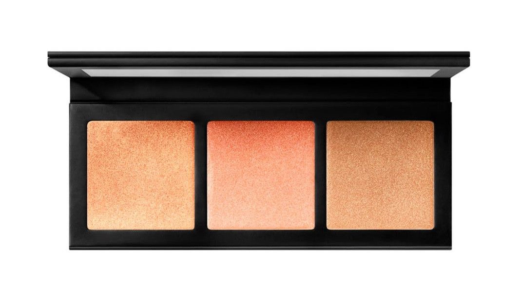 Paleta rozjasňovačov Hyper Real Glow Luxusné rozjasňovače
