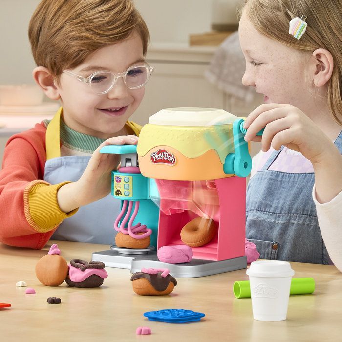 Play-Doh Donut Drop Shop, modeling clay set, pretend food toy, creative activities for children, ages 3 and up