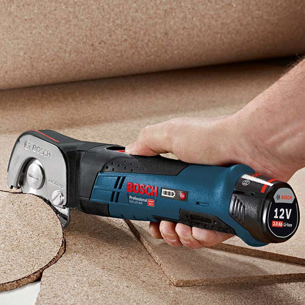 BOSCH 12V yleiskäyttöiset ihonhoitosakset GUS 12V-300 06019B2901