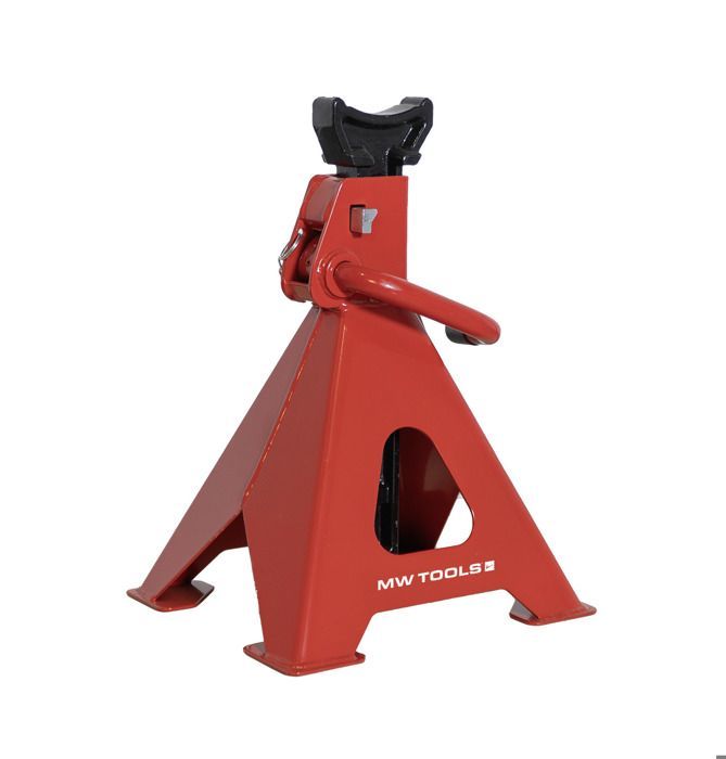 Pair of 6-ton MW-Tools CAGS6T axle stands