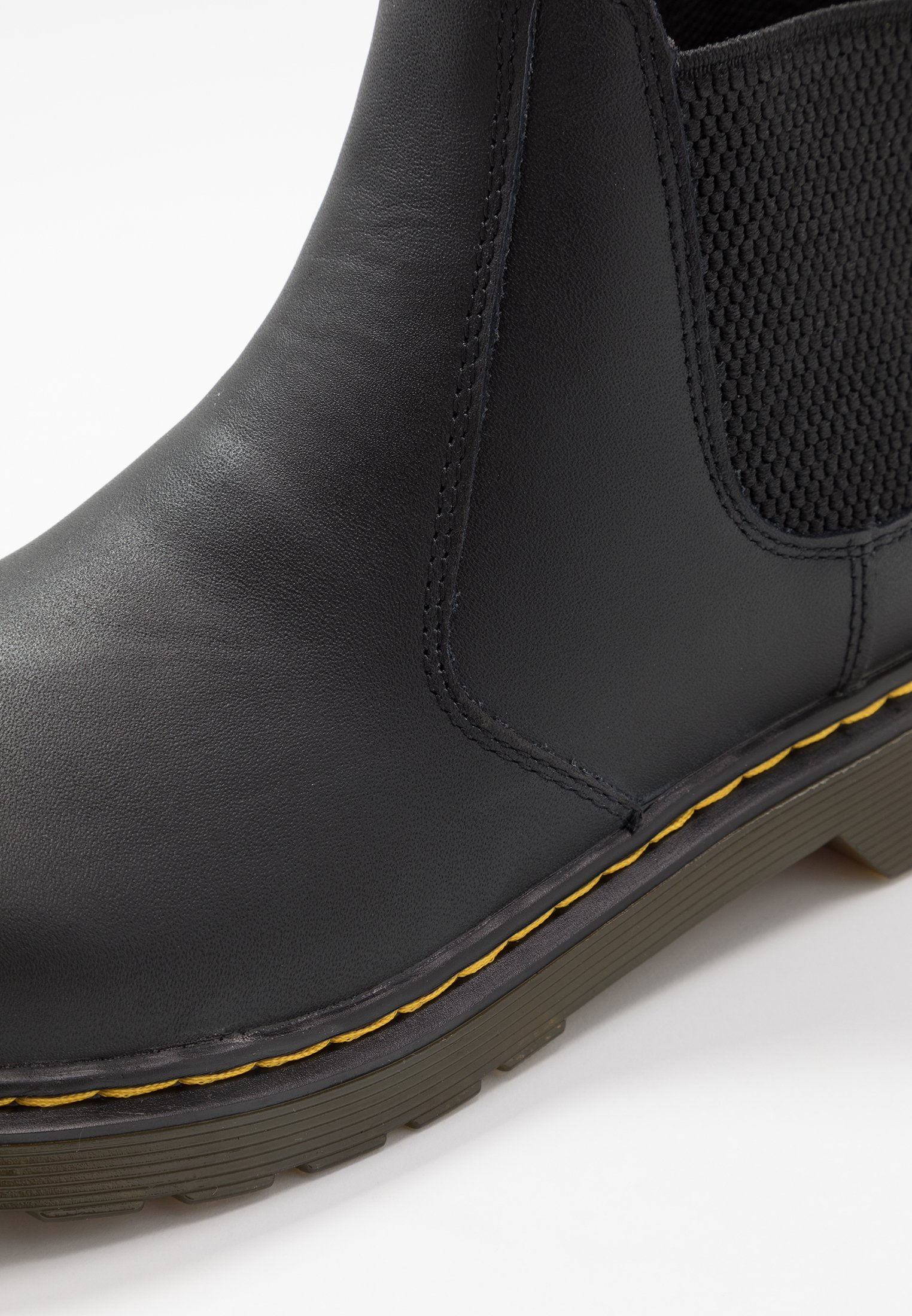 Dr. Martens 2976 – Klassische Stiefeletten – Schwarz