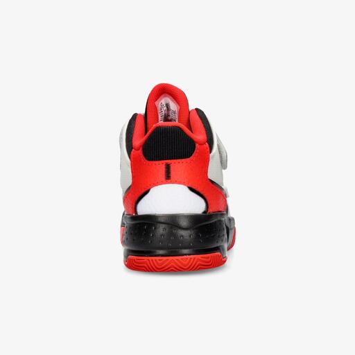  Nike Jordan Max Aura 4