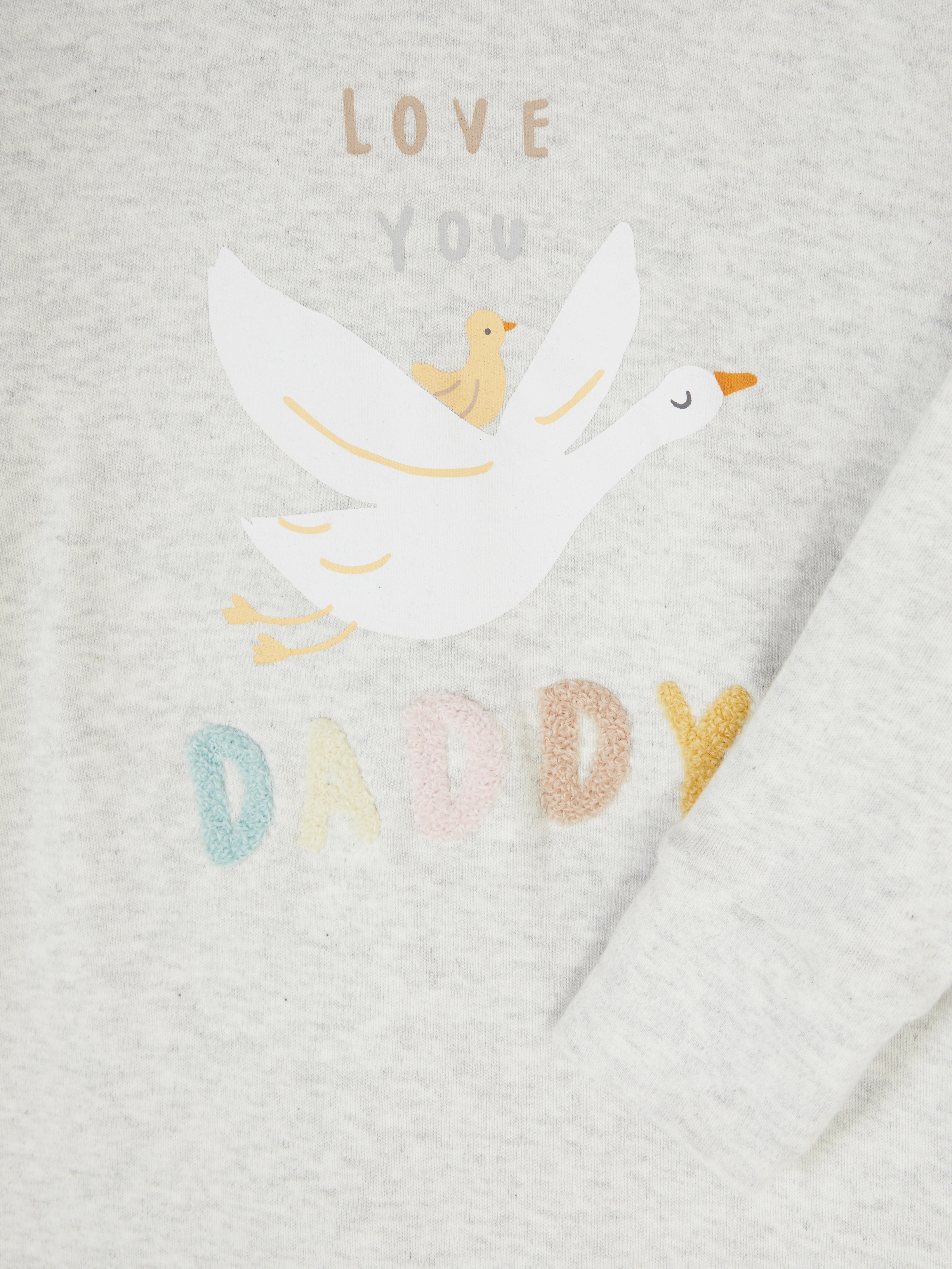 „Ich liebe dich, Papa“-Schlafanzug. Dieses süße Babyoutfit ist das perfekte Geschenk zur Babyparty.