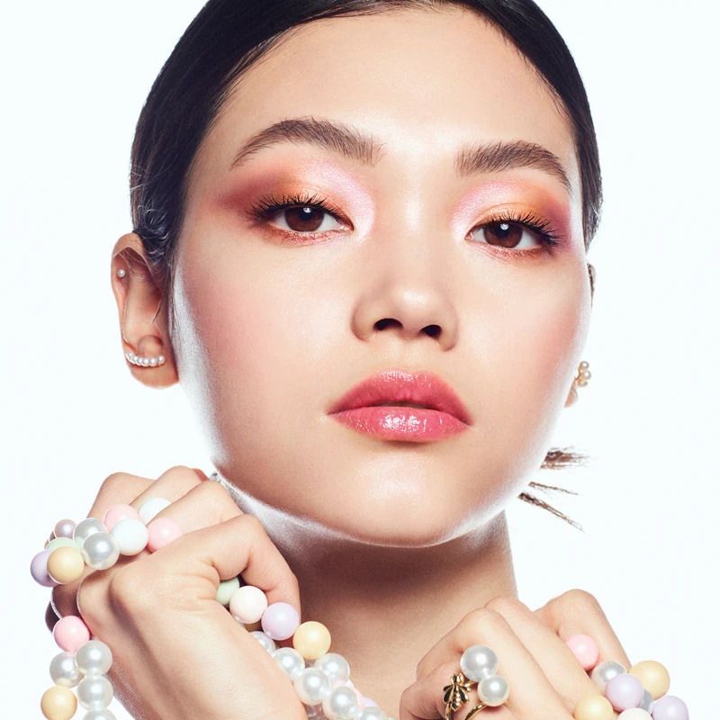 GUERLAIN Météorites Light Revealing Pearls of Powder тониране перле за лице