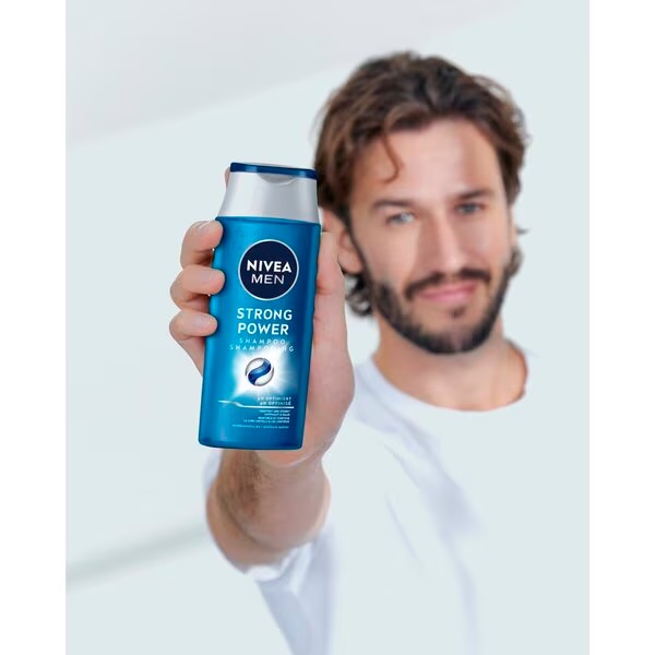 NIVEA Men Strong Power šampūnas<br>250ml - Visiems plaukų tipams