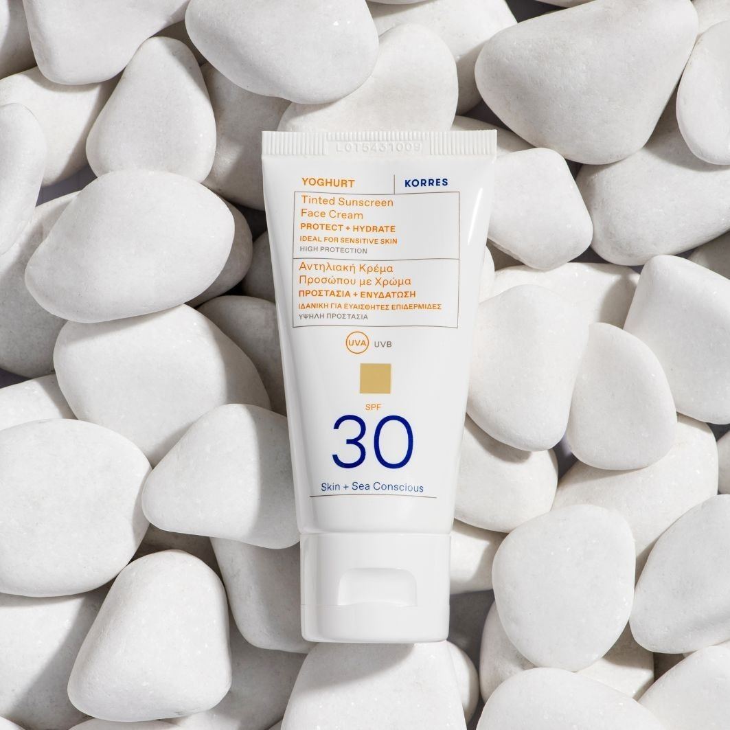 KORRES Sonnenschutz Yoghurt tonirana krema za sunčanje za lice SPF 30 - 50 ml