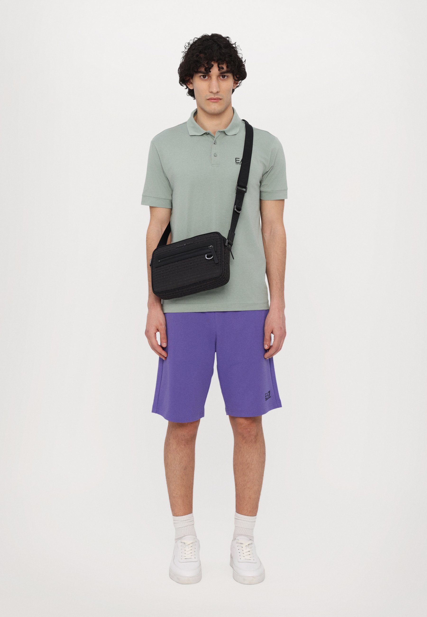 Emporio Armani UNISEX - Kabelka cez telo - bristol black