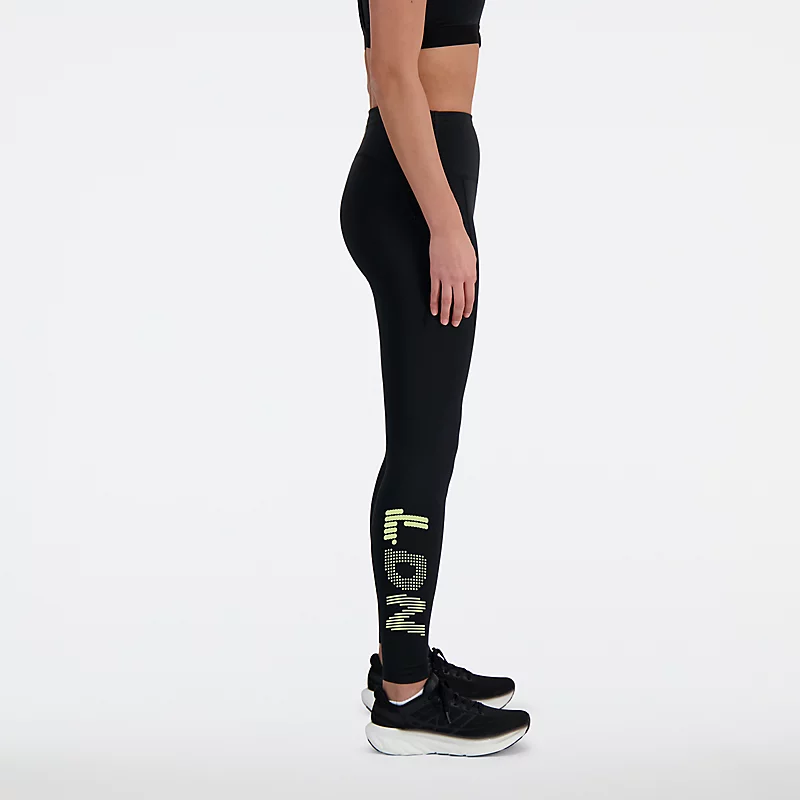 Legins damski London Edition Graphic New Balance Sleek 27 Inch High Rise Pkt - CZARNE