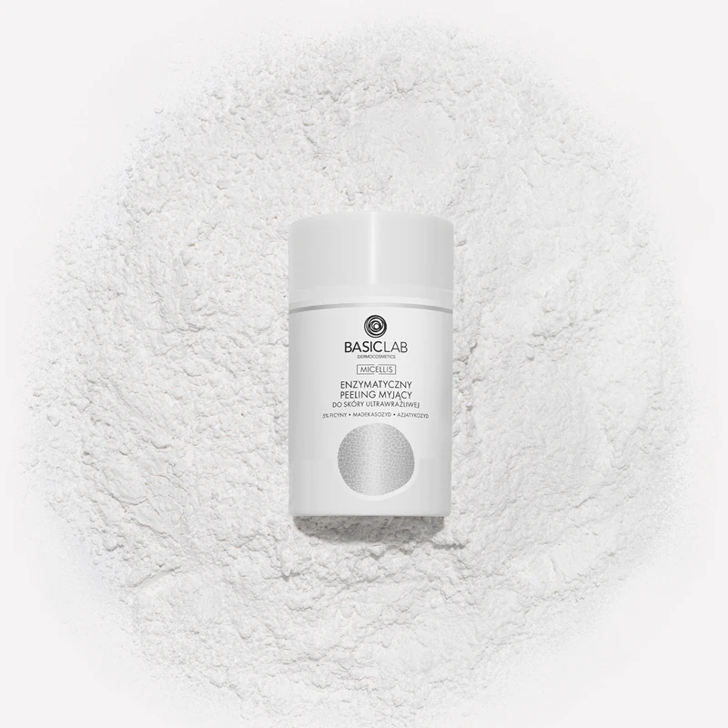 BasicLab Dermocosmetics Micellis: peeling enzimático suave para peles muito sensíveis.