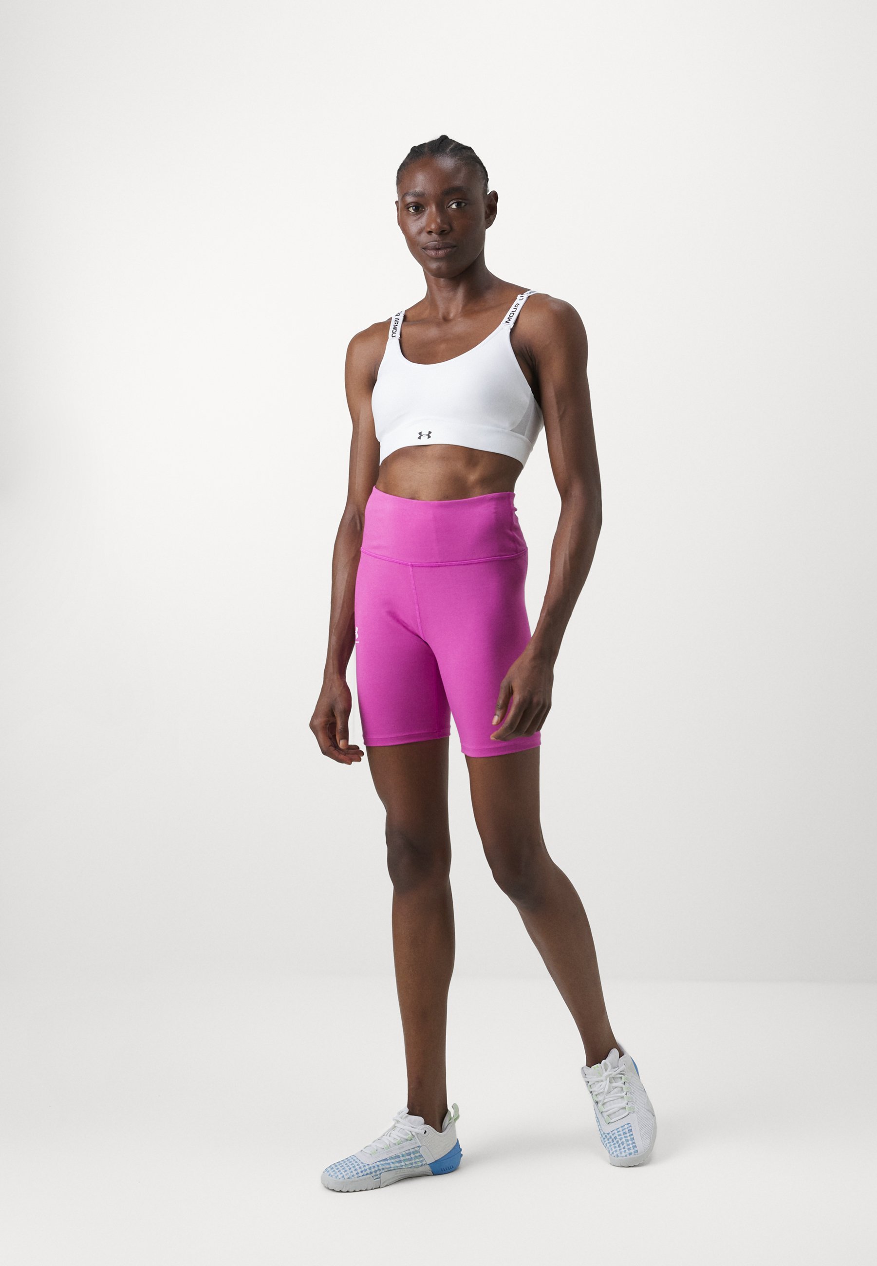Sutiã esportivo Under Armour INFINITY MID - Suporte médio - branco/preto