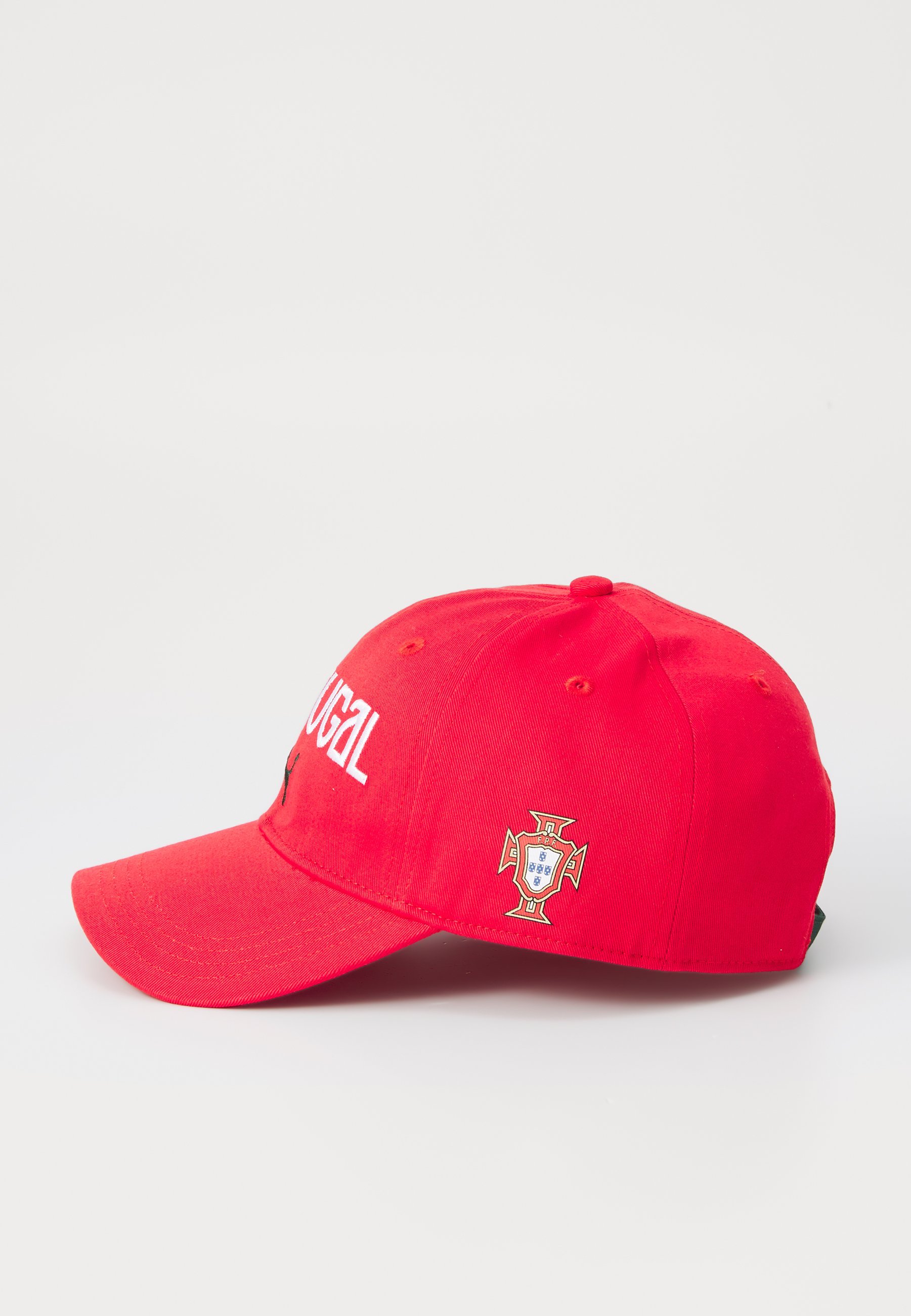 Puma PORTUGAL FPF FAN CAP UNISEX - Odzież reprezentacji narodowej - sport czerwony/biały