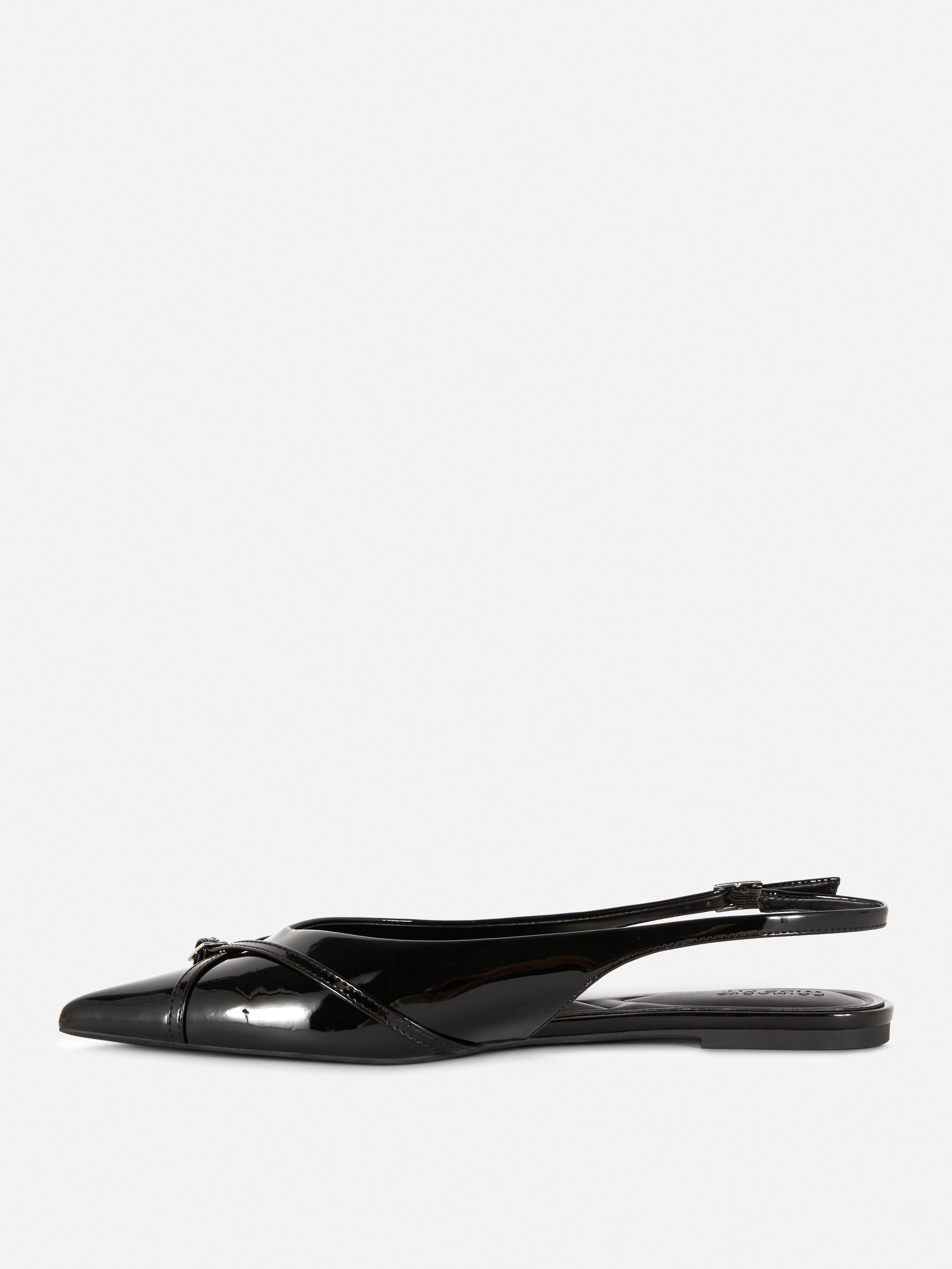 Pantofi sport cu croială largă și vârf ascuțit, tip slingback