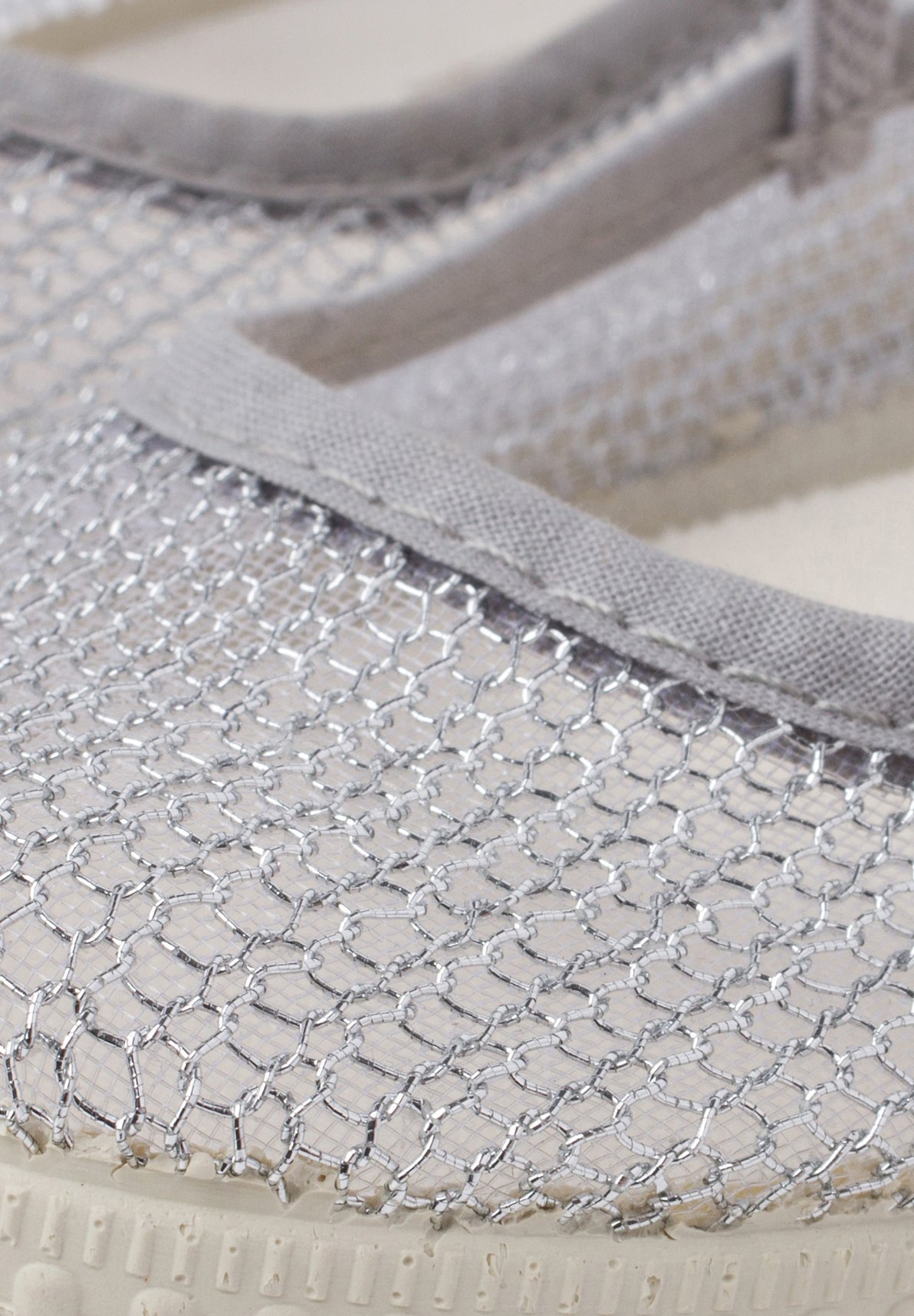 Pisamonas ballerinasko med ankelrem - platina