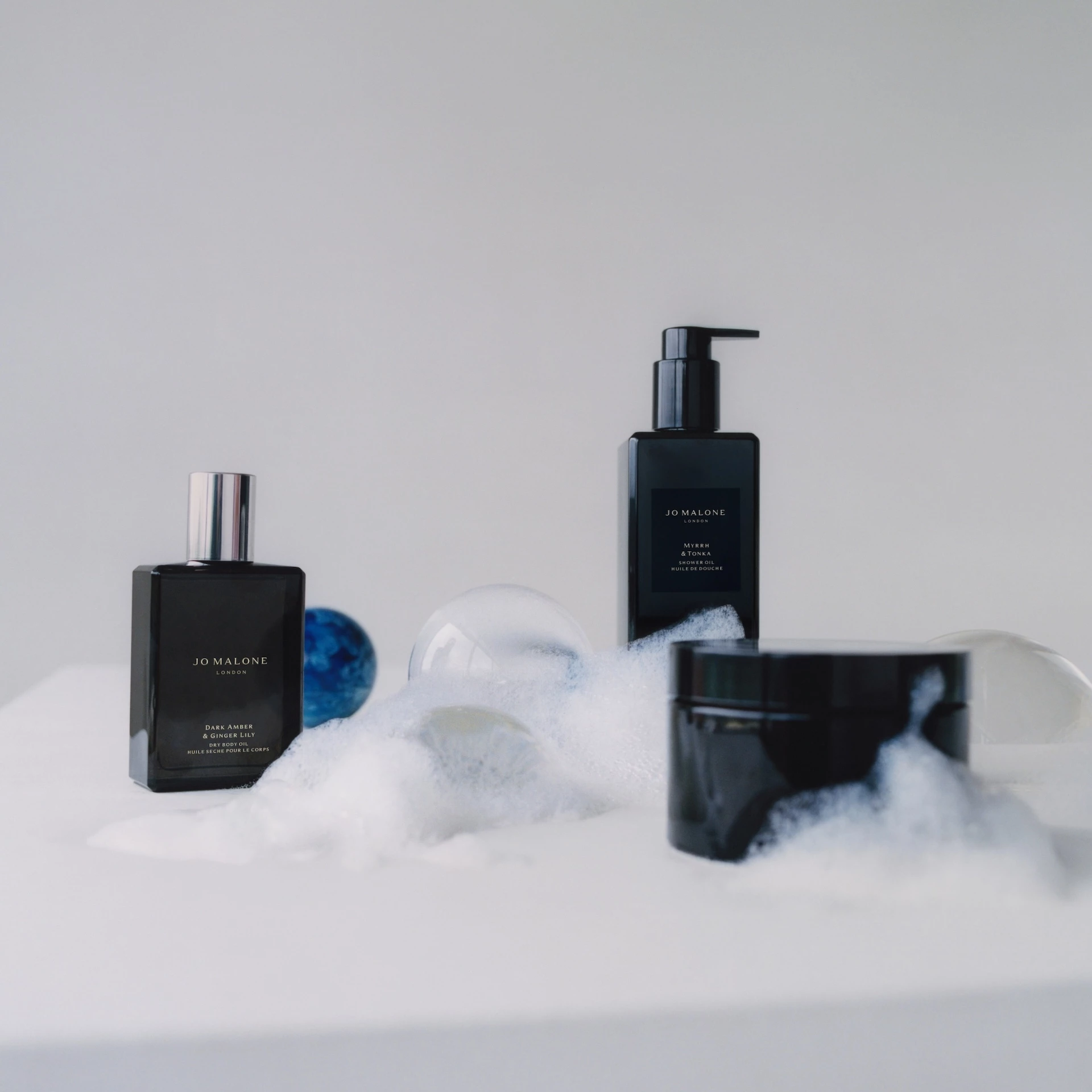 Gel za tuširanje tijela i ruku Intense Velvet Rose & Oud 250 ml - Jo Malone London