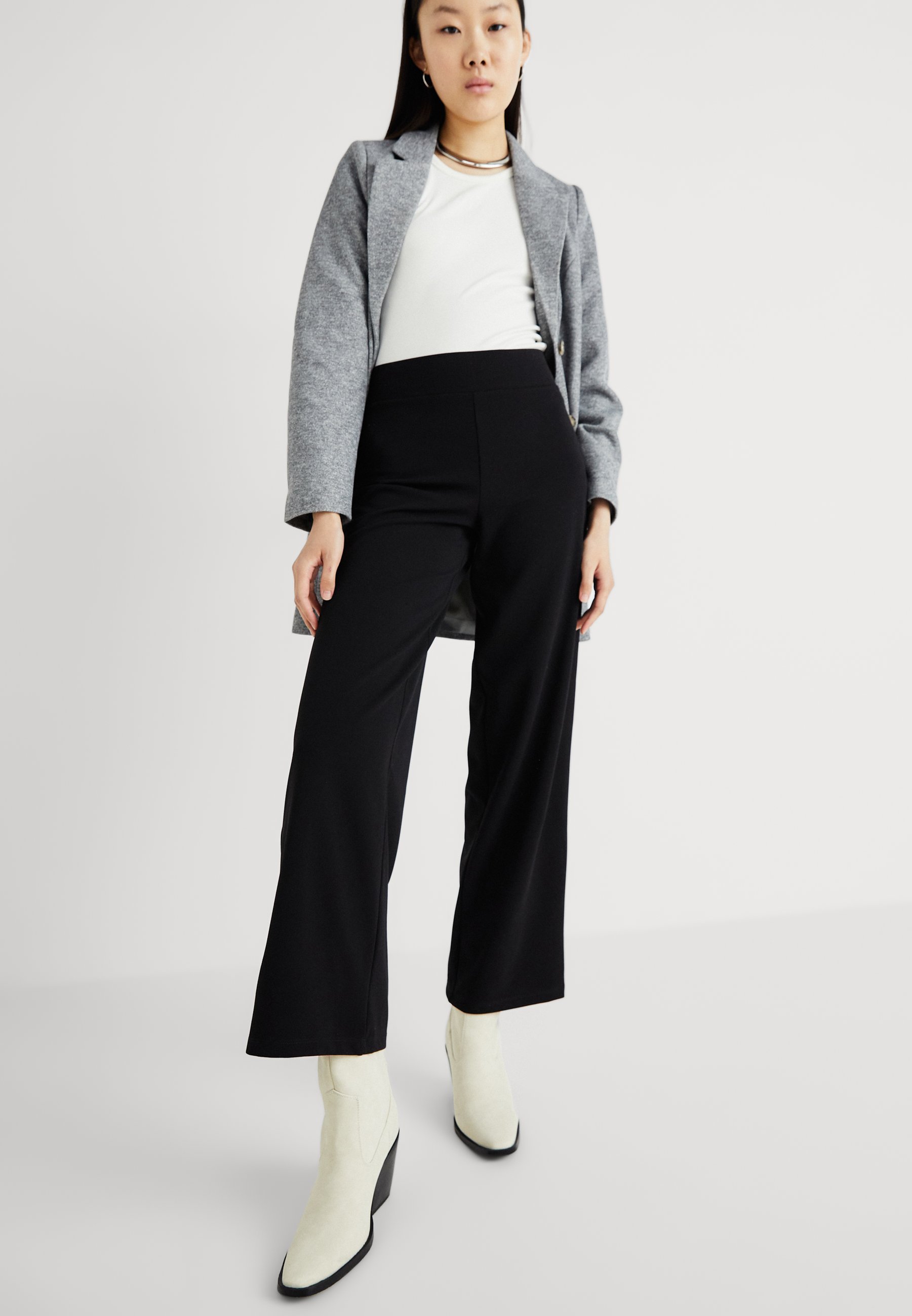 Gina Tricot JENNA WIDE LEG TROUSERS - Broek - zwart