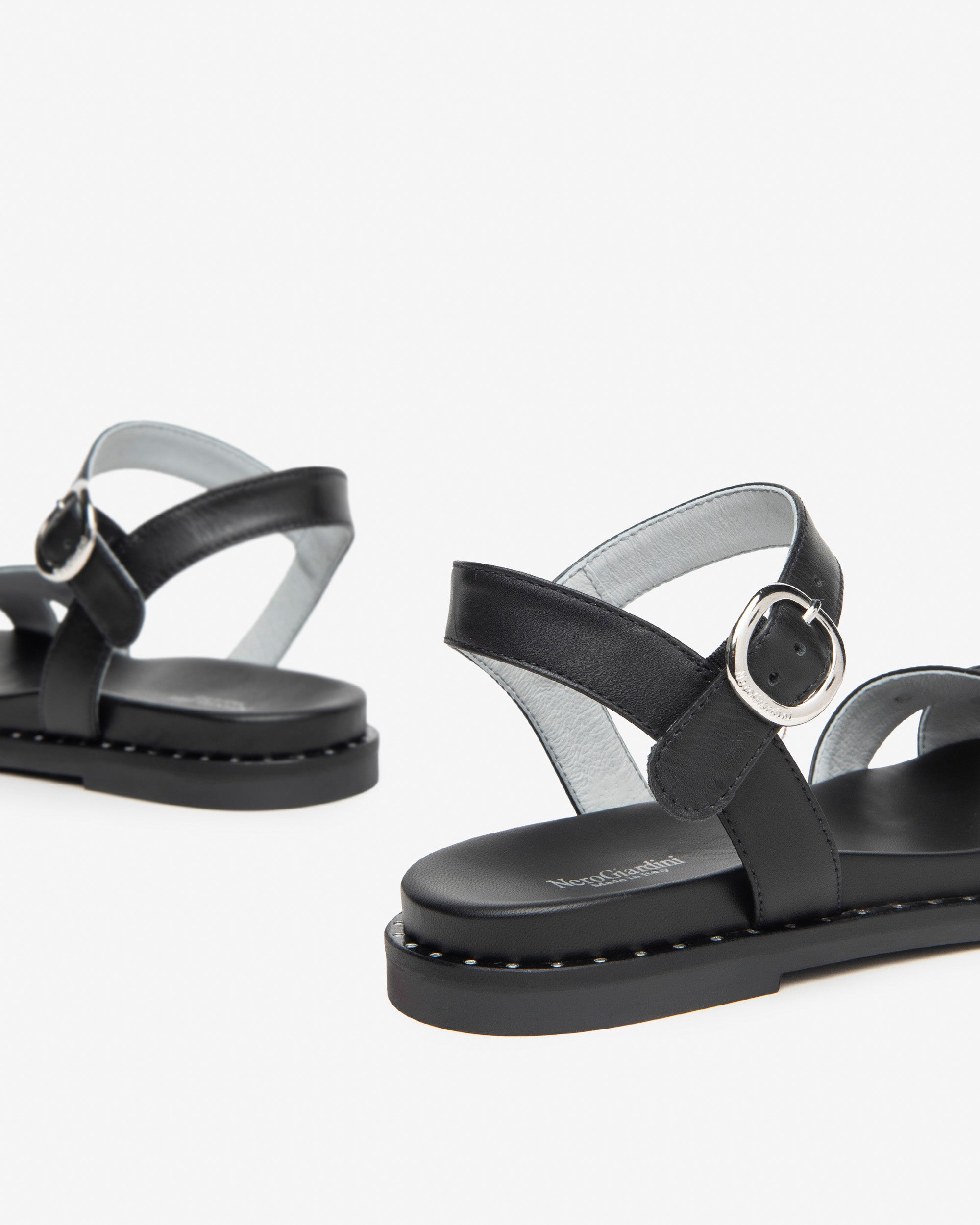  Damen-Ledersandalen