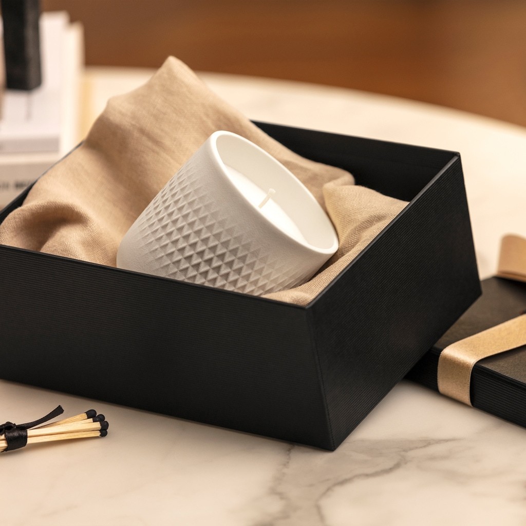 Villeroy & Boch Carré Mystery Manufacture aromātiskā svece Collier blanc - 1 gab.