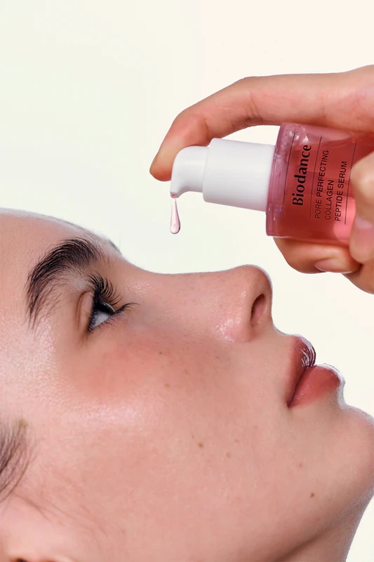 Biodance Pore Perfecting Collagen Peptide Serum regeneracijski in vlažilni serum za razširjene pore in gube