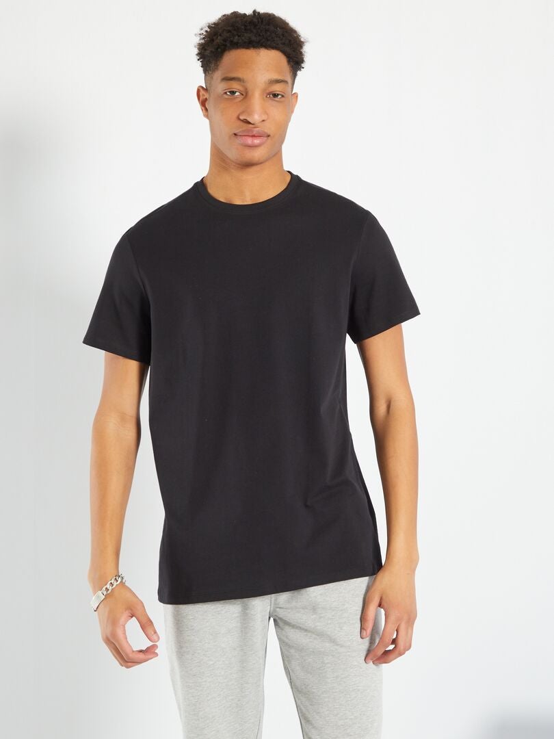 Camiseta 100% algodão +190cm - preta