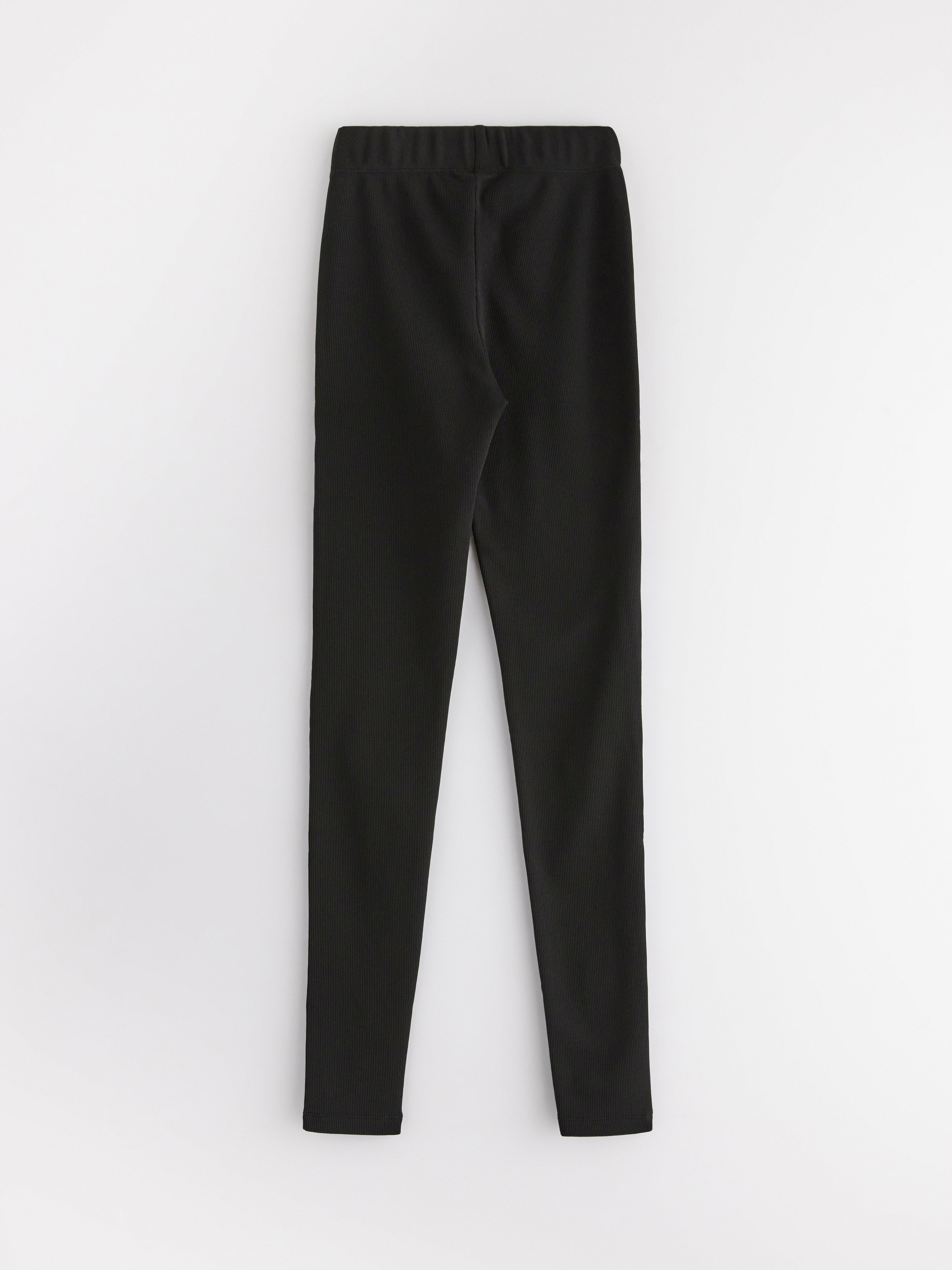 Leggings acanalados con interior cepillado negro