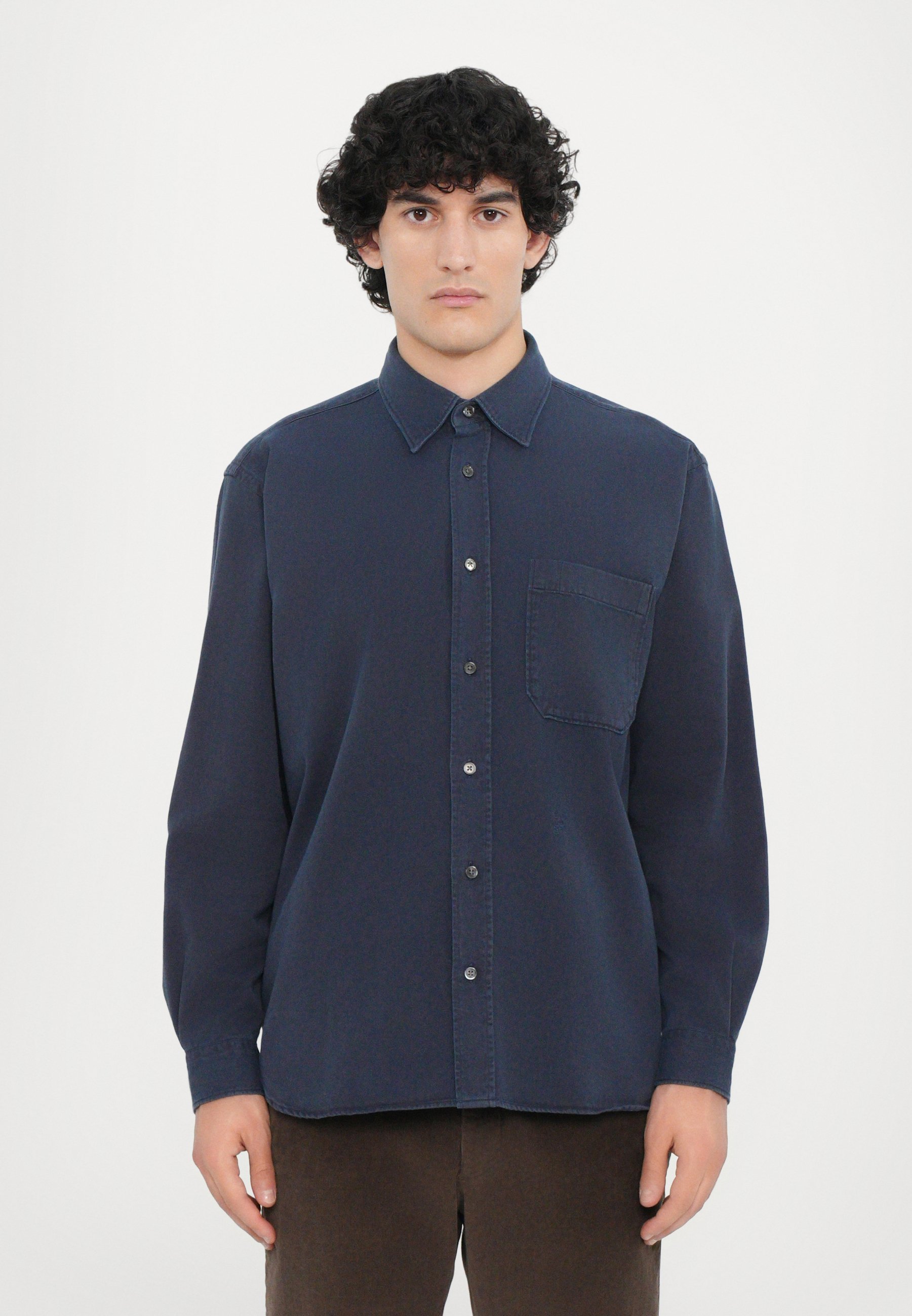 Chemise militaire fermée et formelle - bleu encre