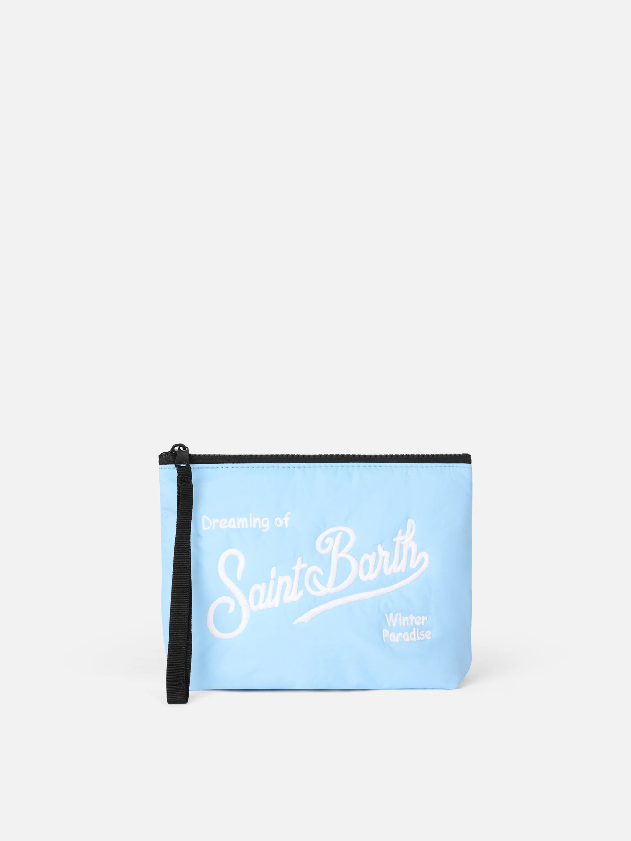 Aline hellblaue, gepolsterte Clutch mit Logostickerei