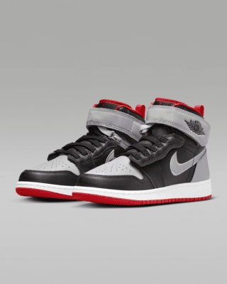 Air Jordan 1 Hi FlyEase Older Kids' Shoes