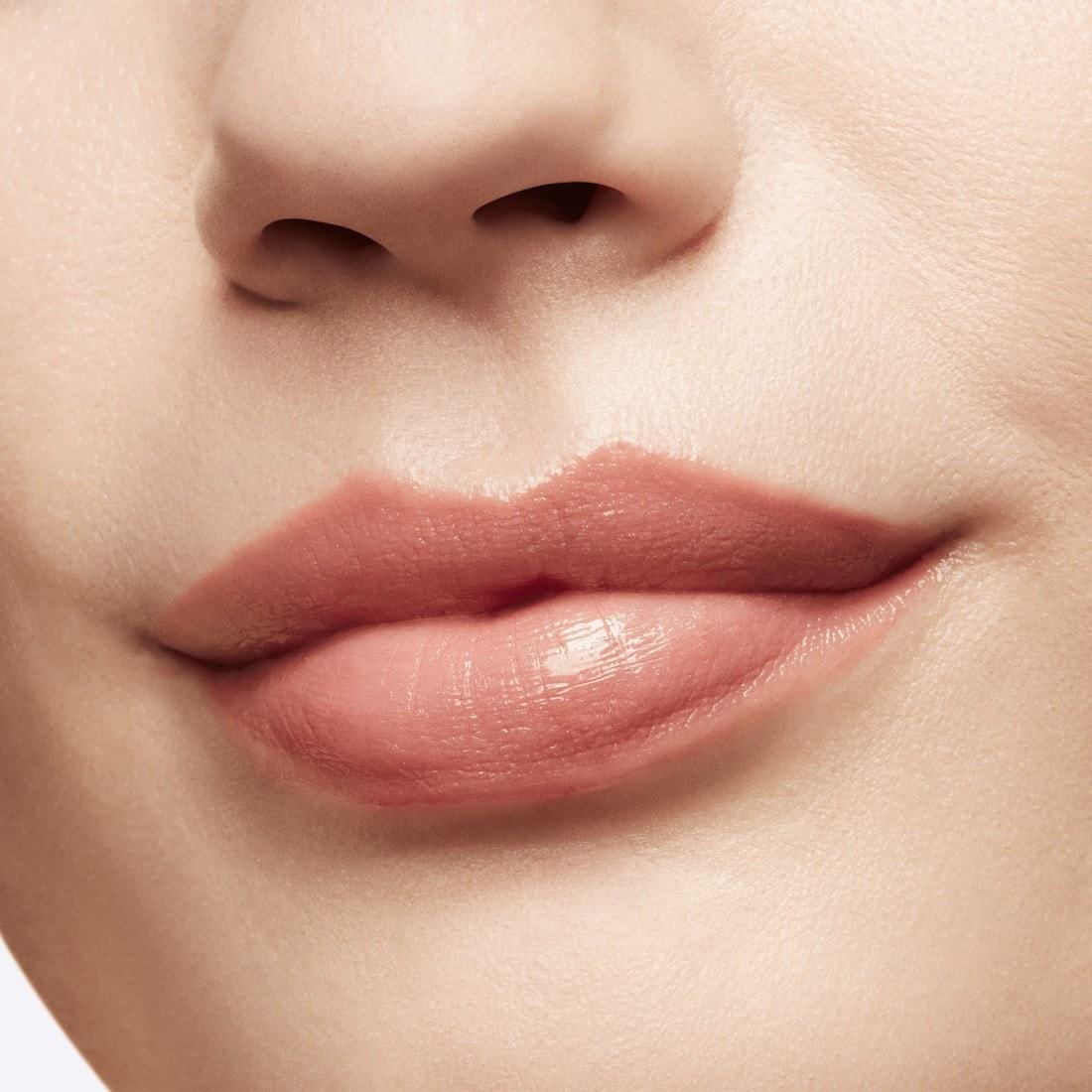 MAC Lusterglass lūpu krāsa - 3 g