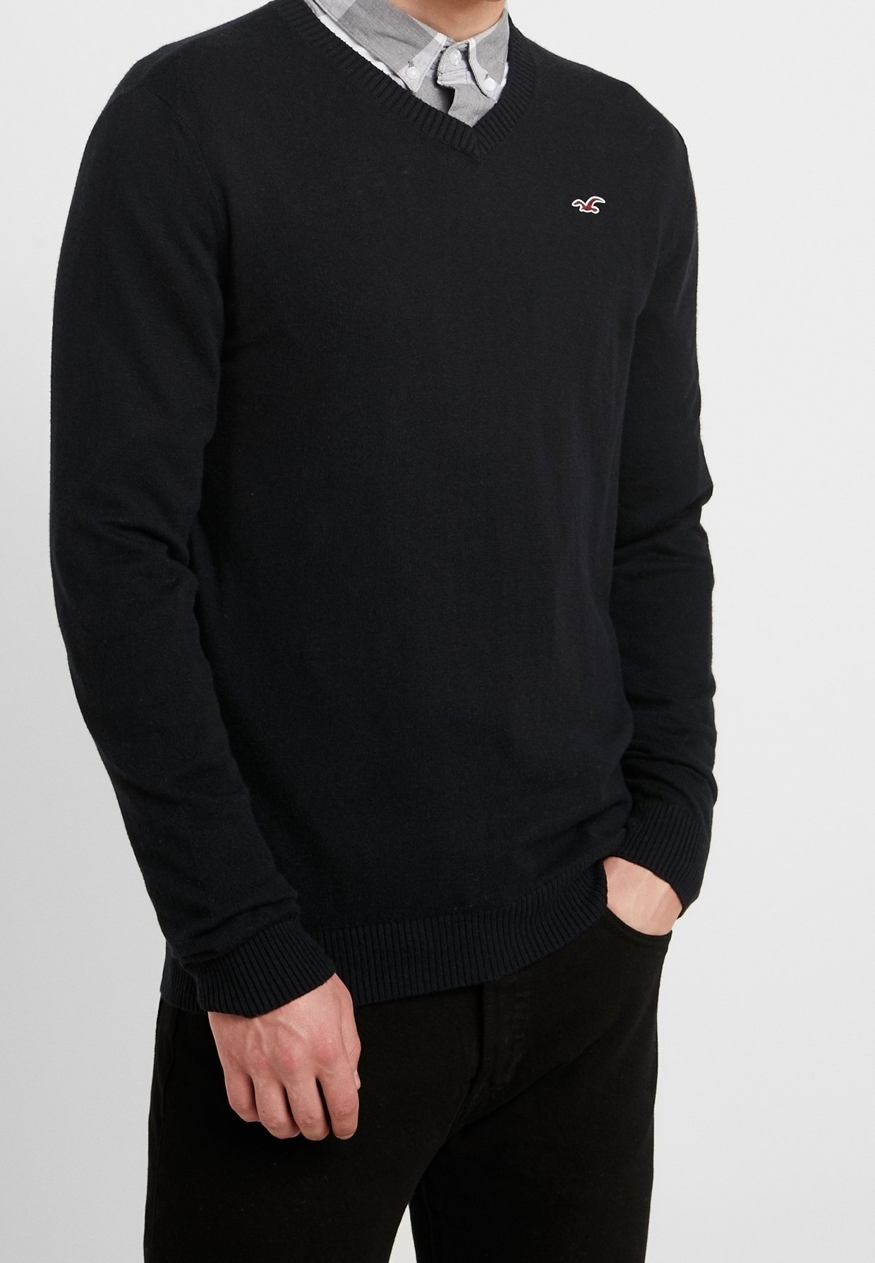 Pulover Hollister Co. - črn