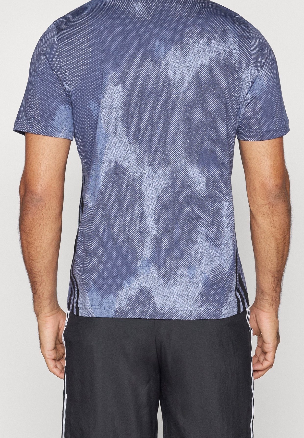 Camiseta adidas Sportswear Print - azul escuro