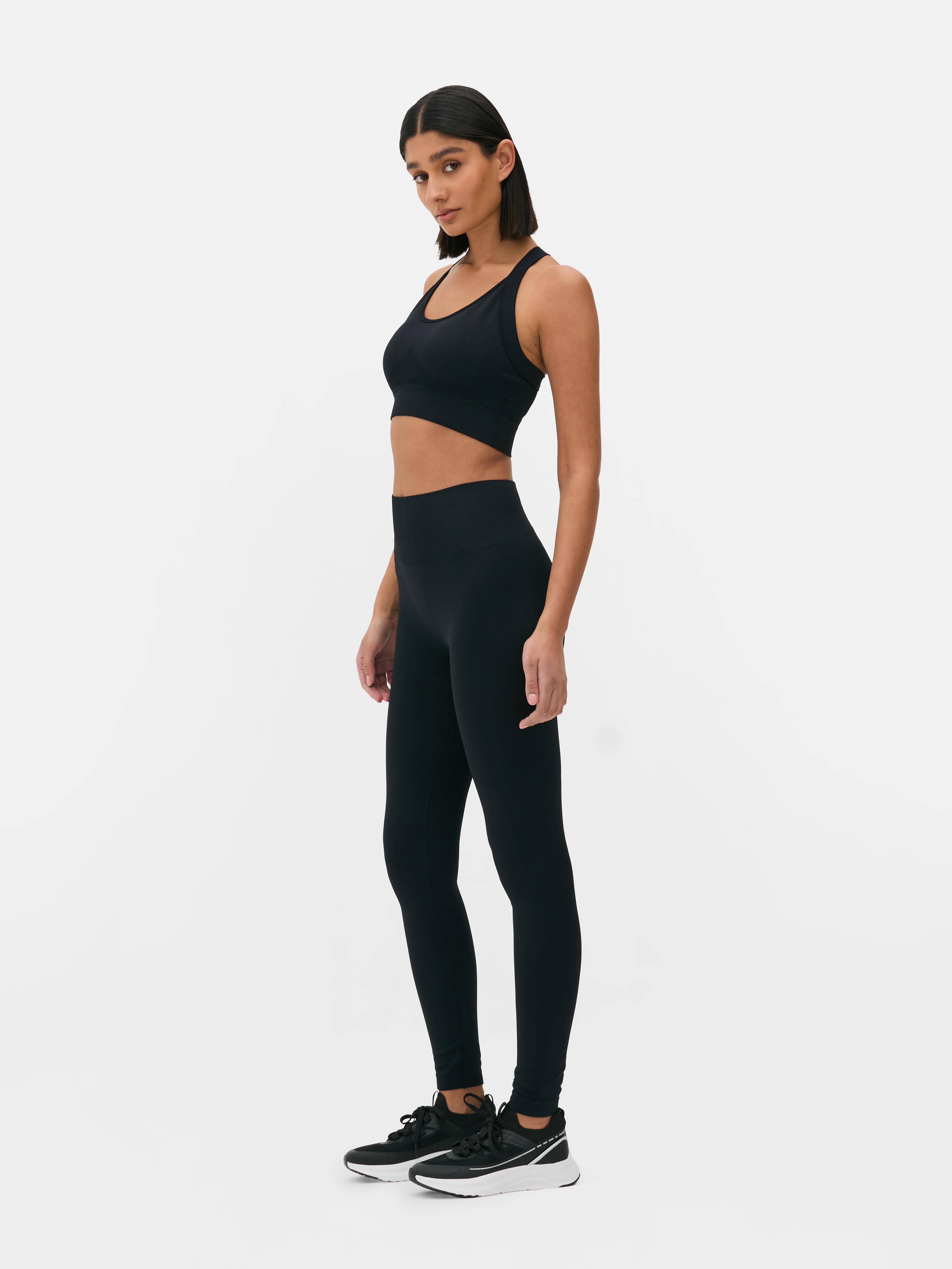Varrás nélküli sportleggings Ezzel a sportleggings-szel minden edzésed zökkenőmentes lesz.
