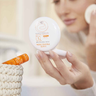 Avène Sun Care sävytetty aurinkovoidepakkaus Beige SPF50 mineraaliaurinkovoidepakkaus, beige, 10 g