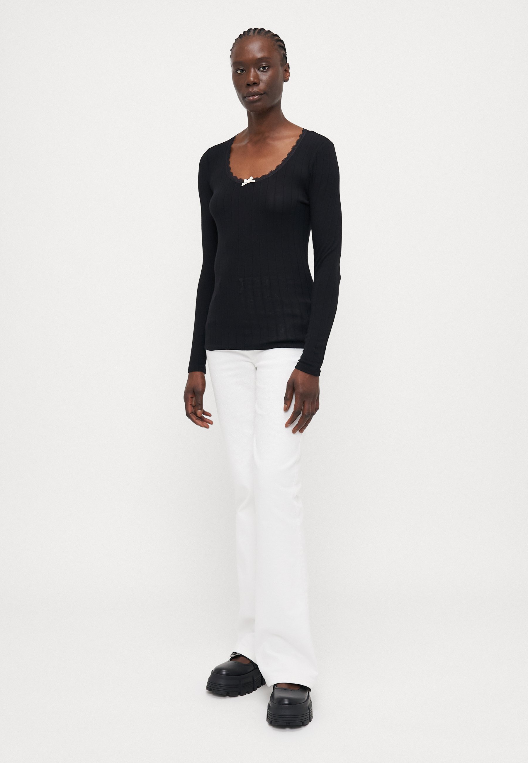 ONLY Tall ONLLAIKA U NECK - Top a maniche lunghe - nero