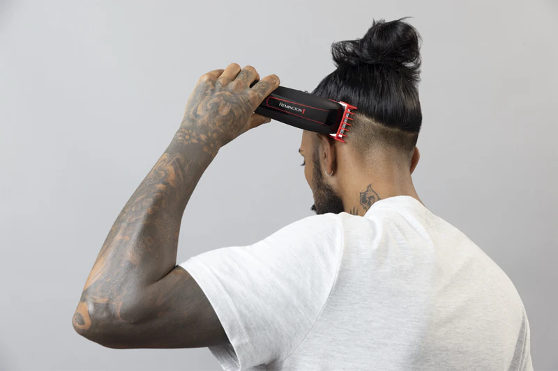 Máquina de cortar cabelo Remington Easy Fade HC550