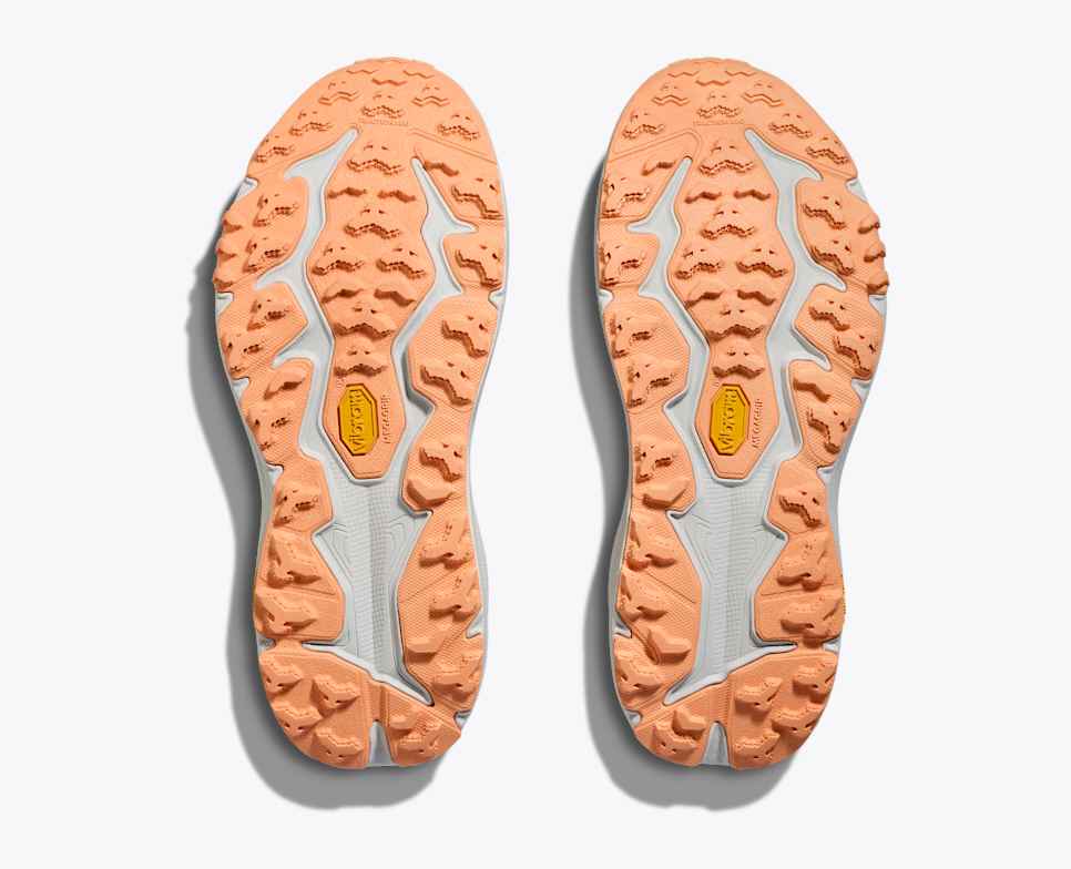 HOKA Speedgoat 6 Cielos Grises / Gris Cósmico