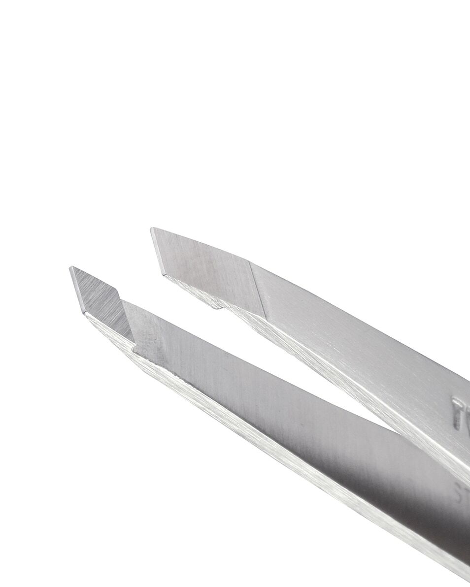 TWEEZERMAN SLANT TWEEZER CLASSIC STAINLESS STEEL